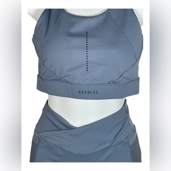 BERMIES SEAFOAM YOGA SET TOP & BOTTOMS - Picture 5 of 12